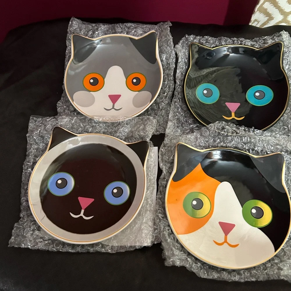 Dessert plates